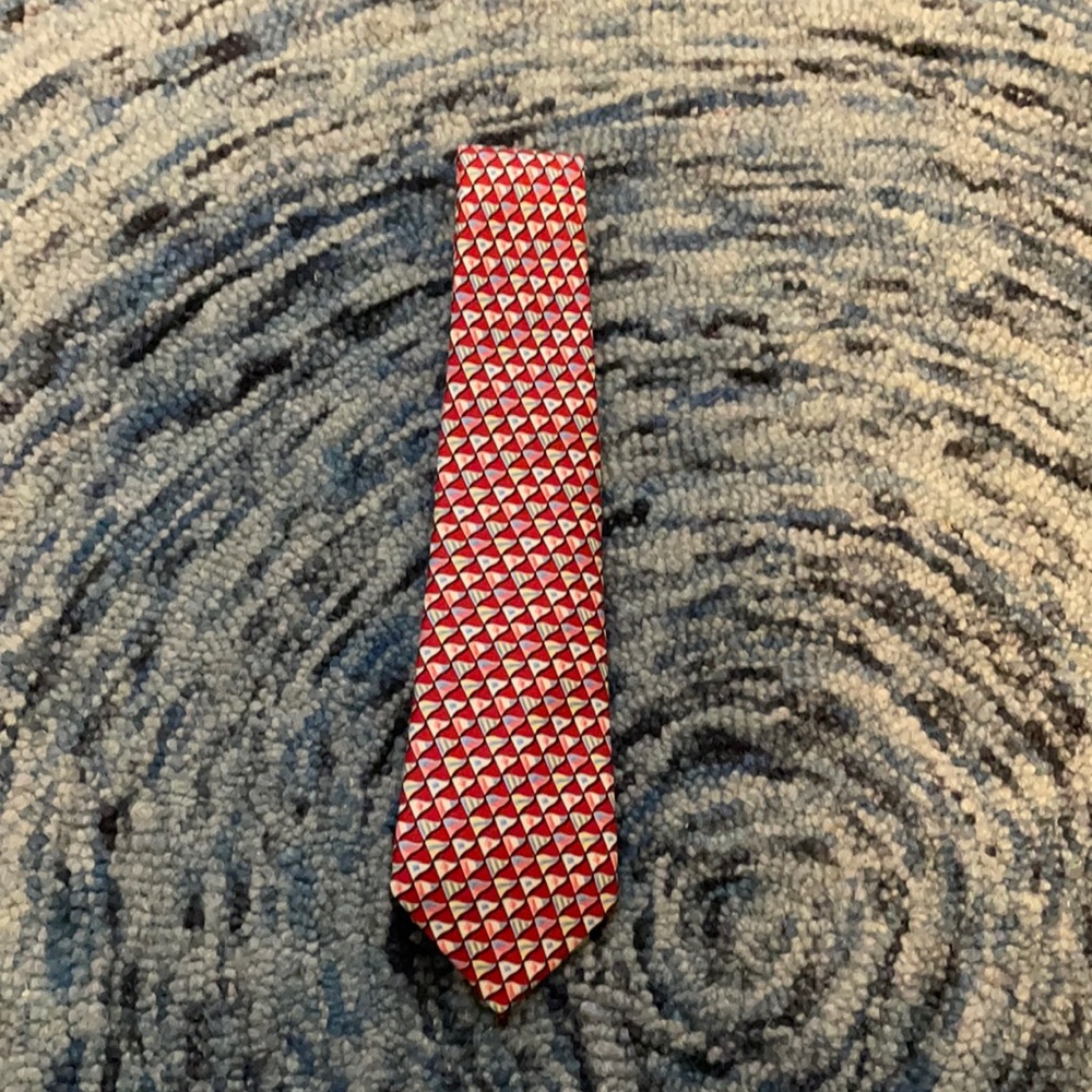 Vineyard Vines sailing flags tie